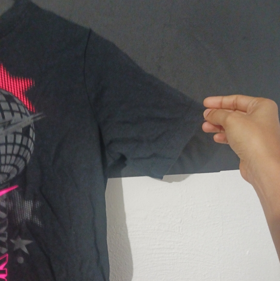 Bundle of Nike Boy Logo Graphic Tees - Picture 10 of 15